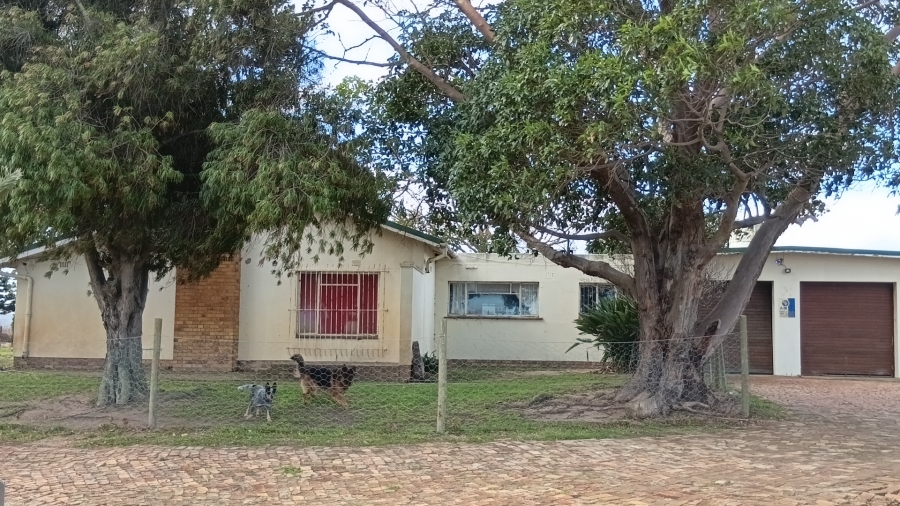 5 Bedroom Property for Sale in Stellenbosch Farms Western Cape